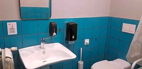 Double or Twin Room with Private External Bathroom