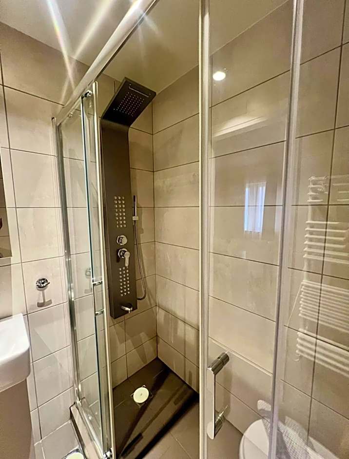 Athenian Retreat Penthouses