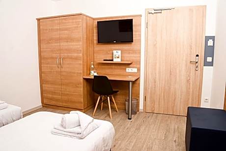 Economy Twin Room