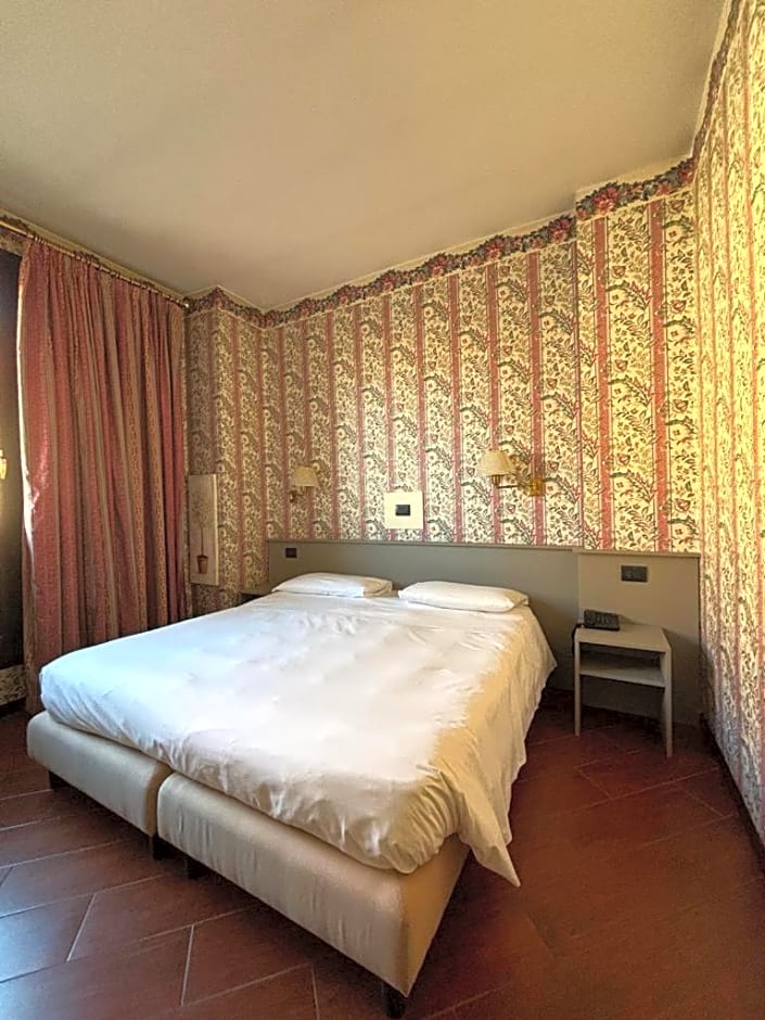 Hotel Plaza