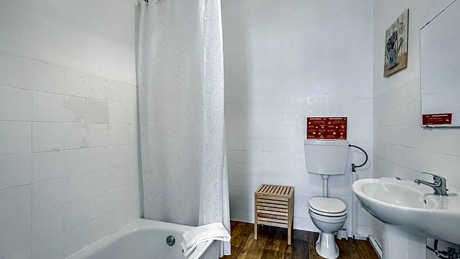 Hostel Casa d'Alagoa