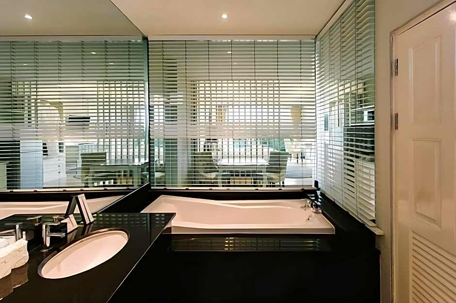 Verona Boutique Hotel - The Verona Co., Ltd