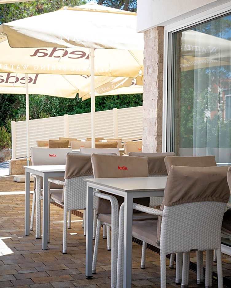 Villa Malo More