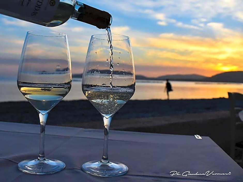 Lido Di Alghero Rooms on the Beach