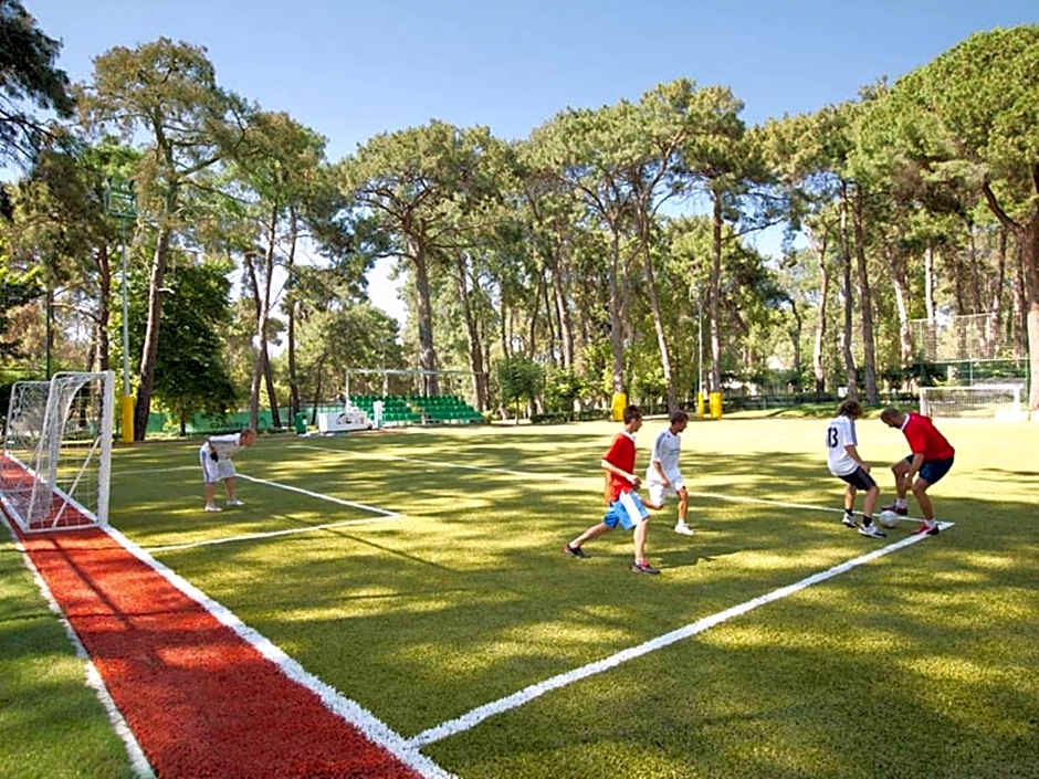 ROBINSON PAMFILYA - All Inclusive