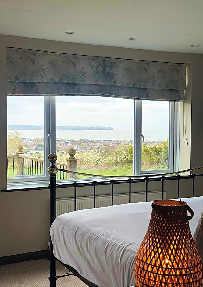 Photo 1 of 7 of Deluxe, Sea View