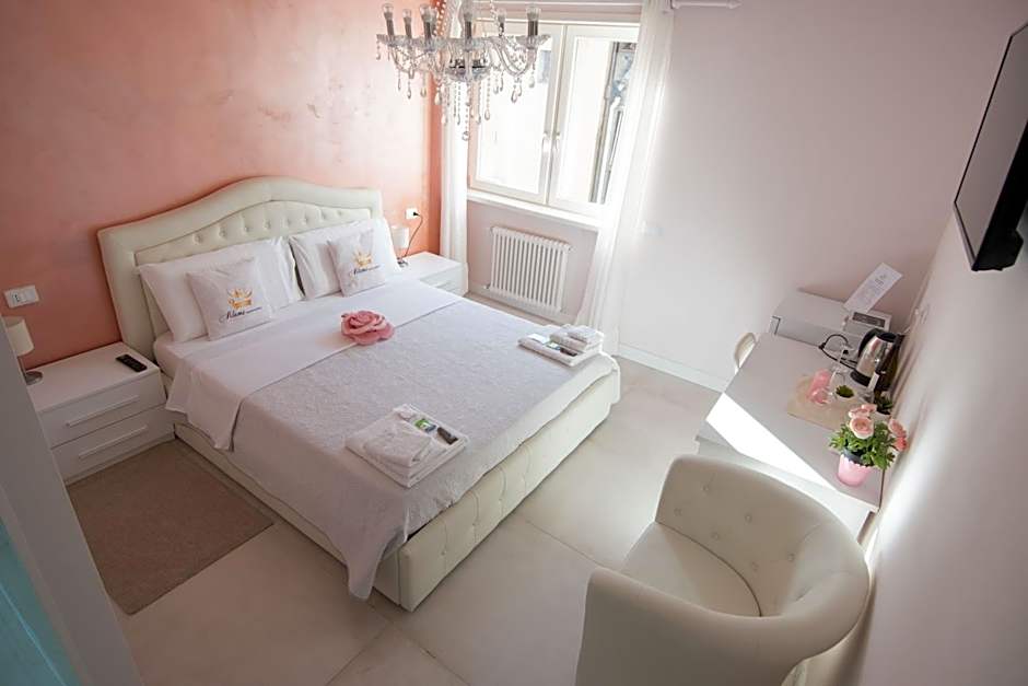 Klemi, rooms in old town Dolomia best home Check in automatico