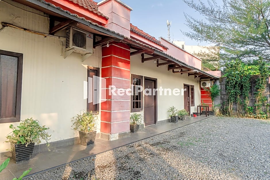 Cherry Pink Hotel Medan Mitra RedDoorz