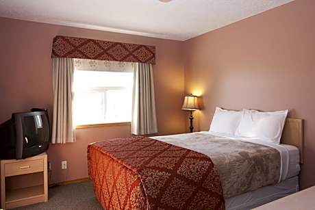 Deluxe Two-Bedroom Suite