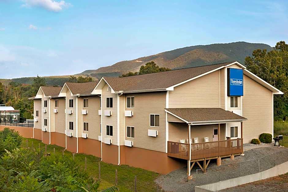 Travelodge by Wyndham Low Moor Near Covington