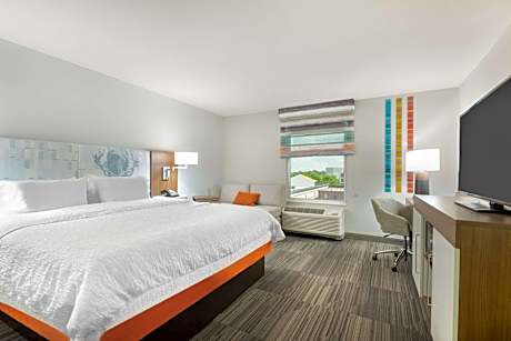 King Room - Hearing Accessible/Non-Smoking