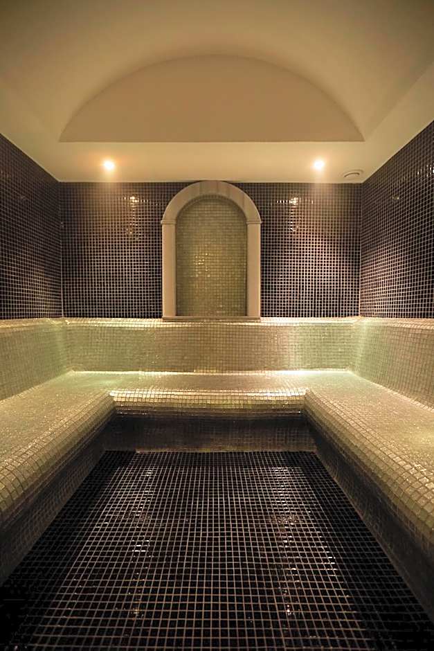 Ilkbal Deluxe Hotel Istanbul