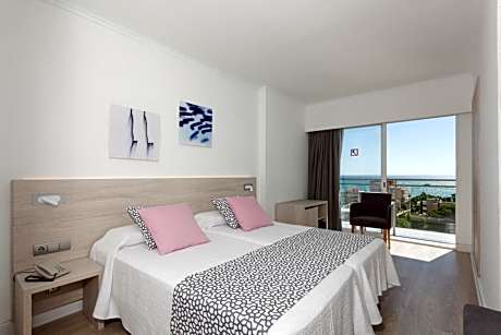 Standard Double Room with Sea View