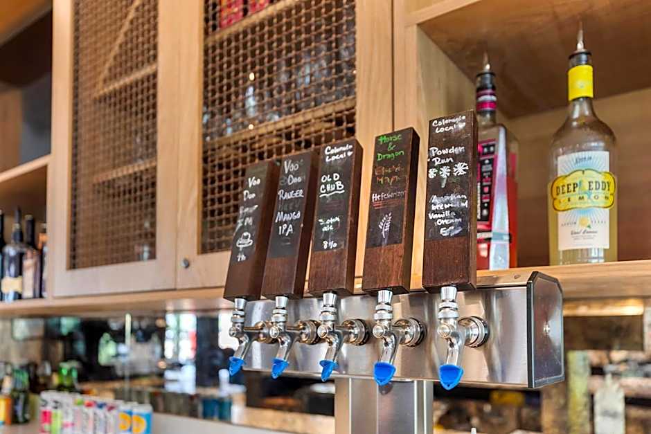 Cambria Hotel Copper Mountain