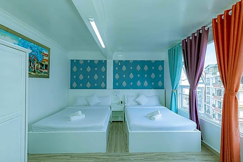 Ken's Backpackers Hotel