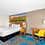 Days Inn & Suites by Wyndham Cedar Rapids