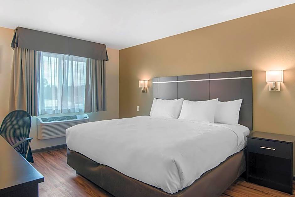 Econo Lodge Inn & Suites Springfield Main Street