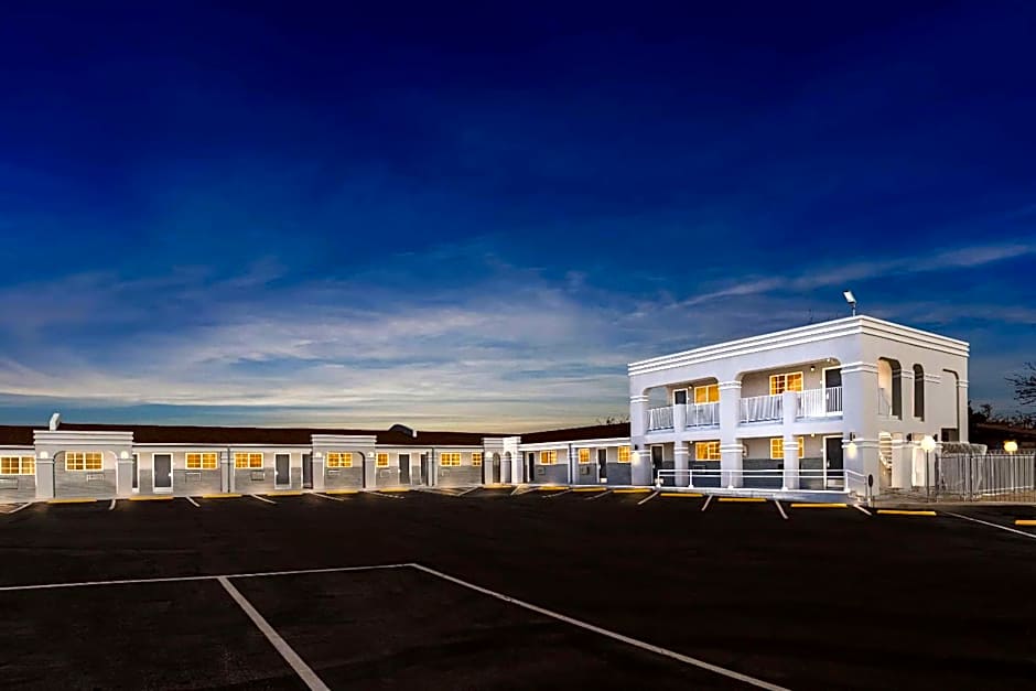 Econo Lodge Inn & Suites Santa Rosa
