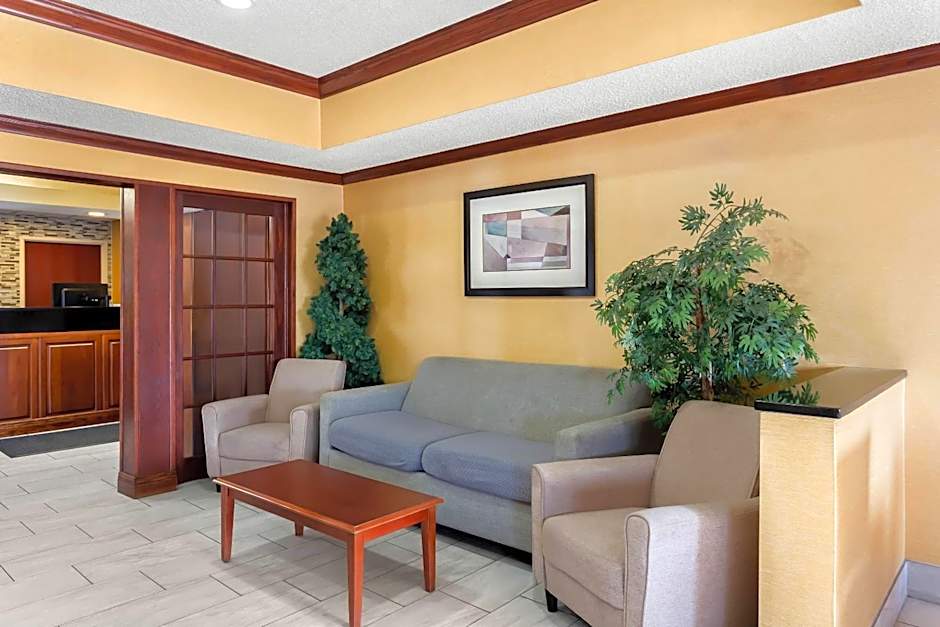 Quality Inn & Suites Niles