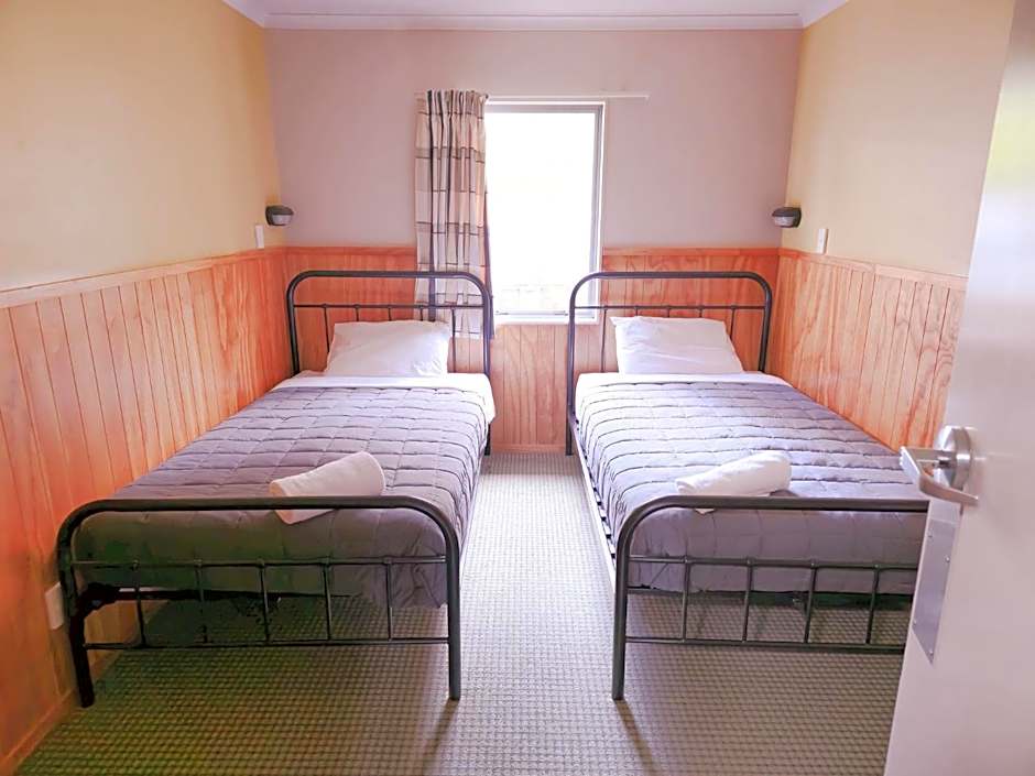 Waitomo Village Chalets home of Kiwipaka