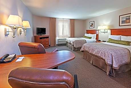 Studio Suite with Two Double Beds and Accessible Shower - Non-Smoking