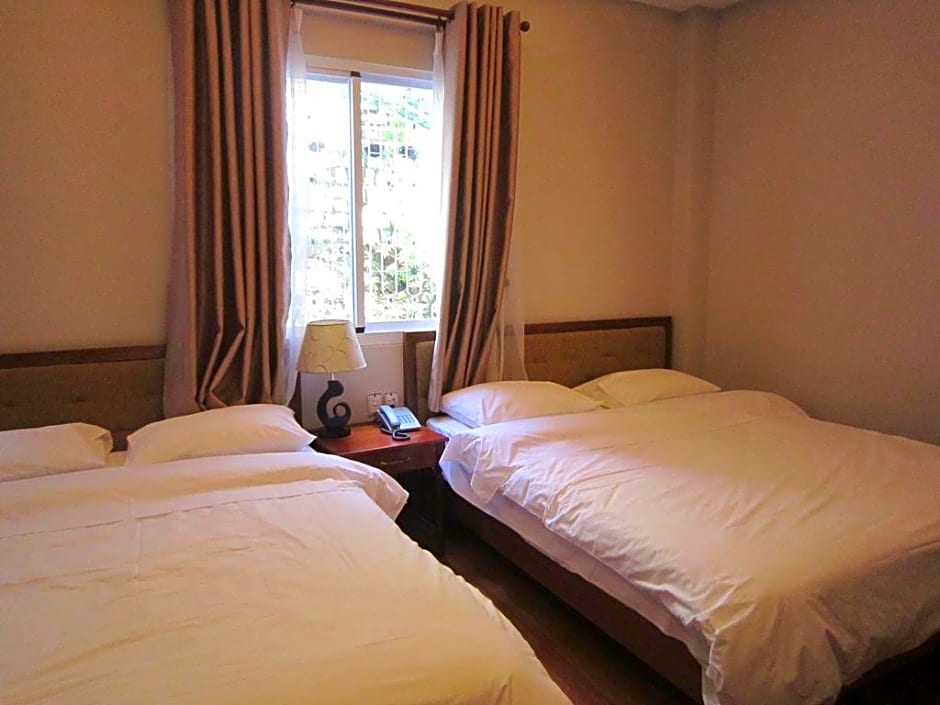 Dreams Hotel