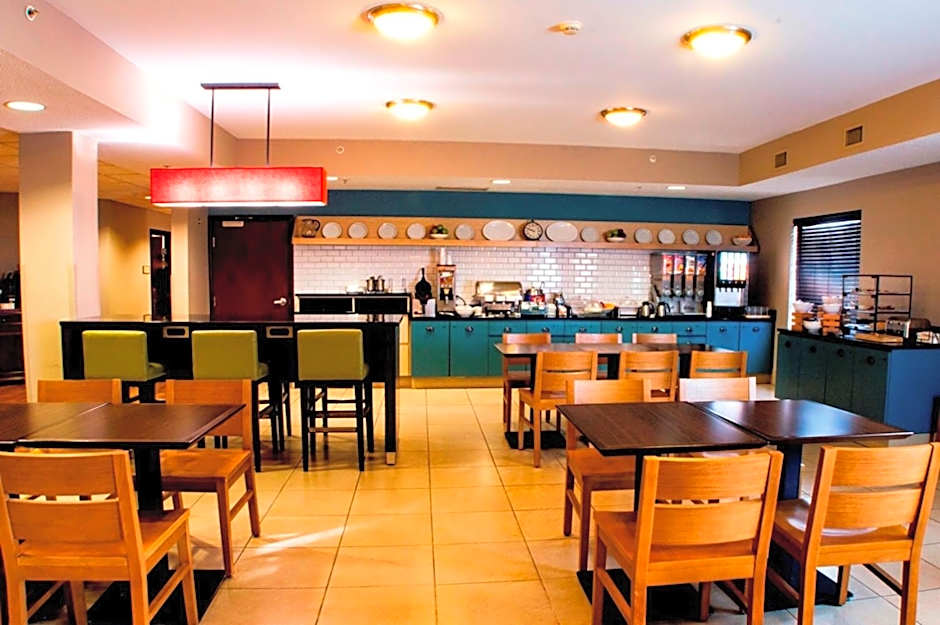 Country Inn & Suites by Radisson, Dayton South, OH