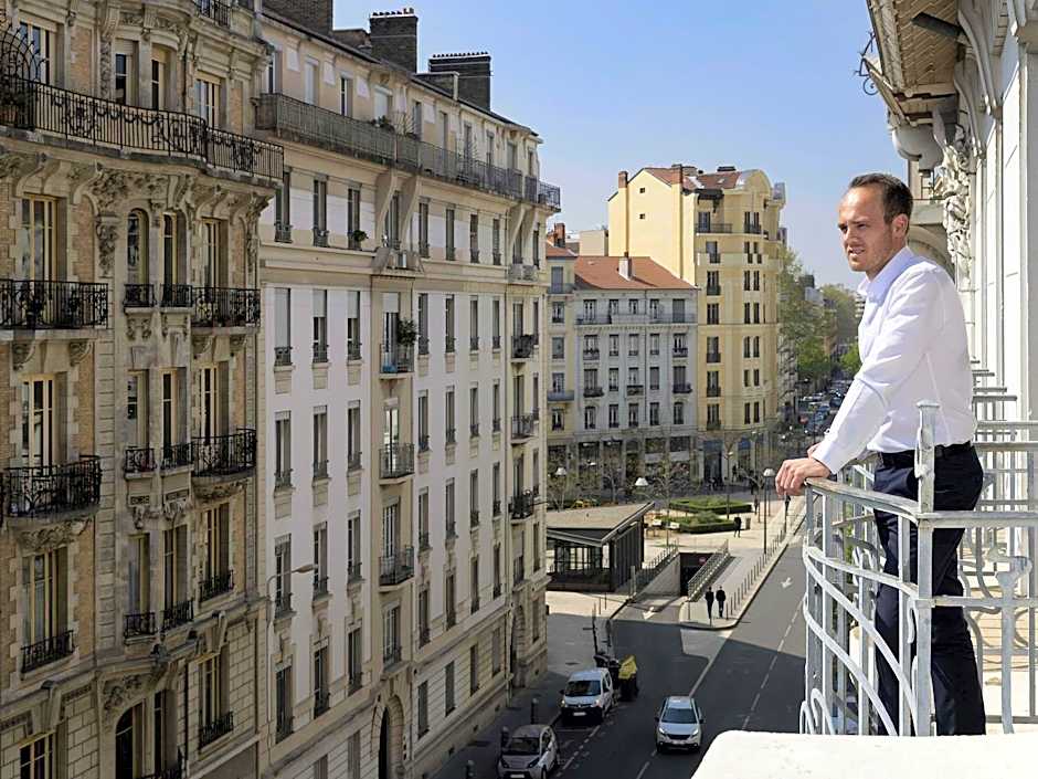 Grand Hotel des Brotteaux Lyon Ctre - Handwritten Collection