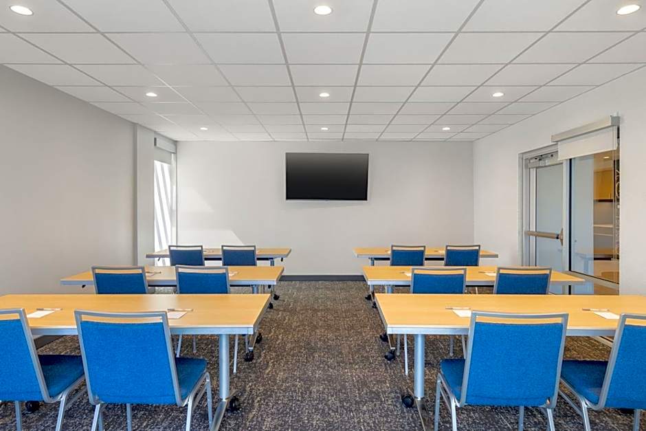 TownePlace Suites Geneva at SPIRE Academy