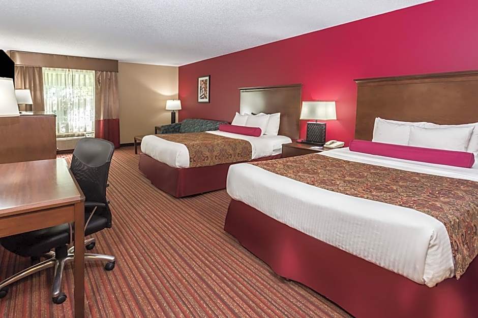 Baymont by Wyndham Mequon Milwaukee Area
