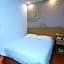 GreenTree Inn Zhejiang Ningbo South Railway Station Express Hotel