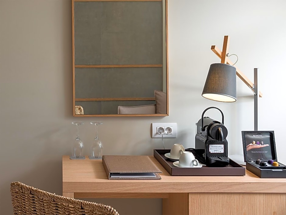 Ikones Seafront Luxury Suites