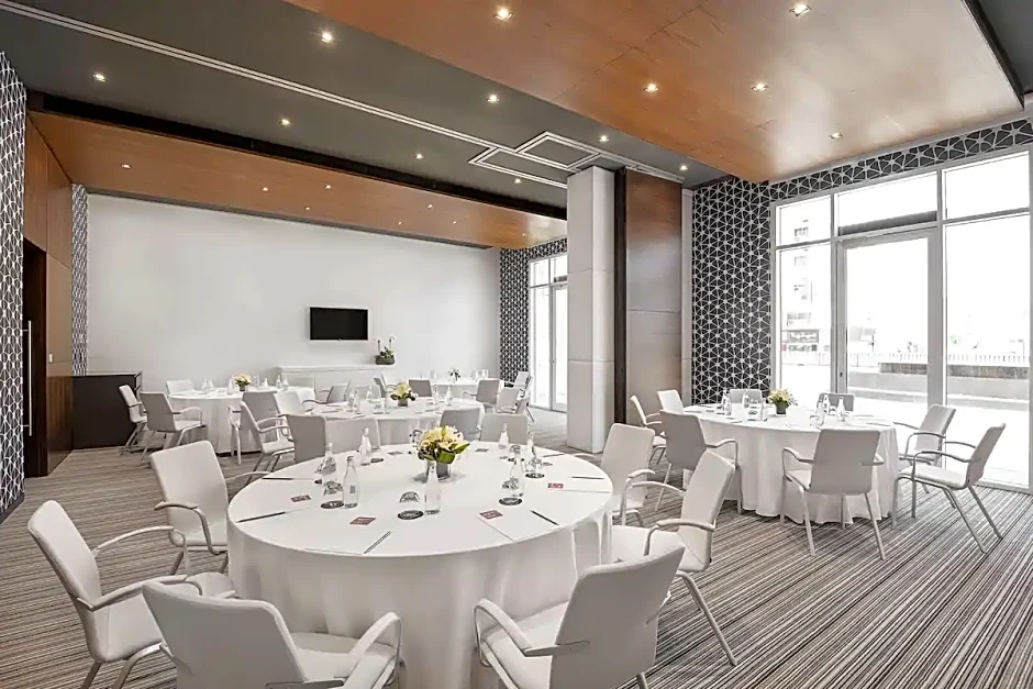 Hyatt Place Dubai Wasl District