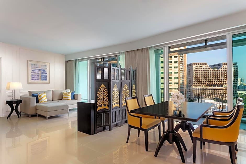 Dusit Suites Hotel Ratchadamri, Bangkok