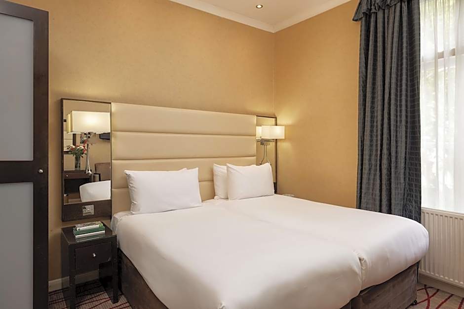 Park Grand Hyde Park