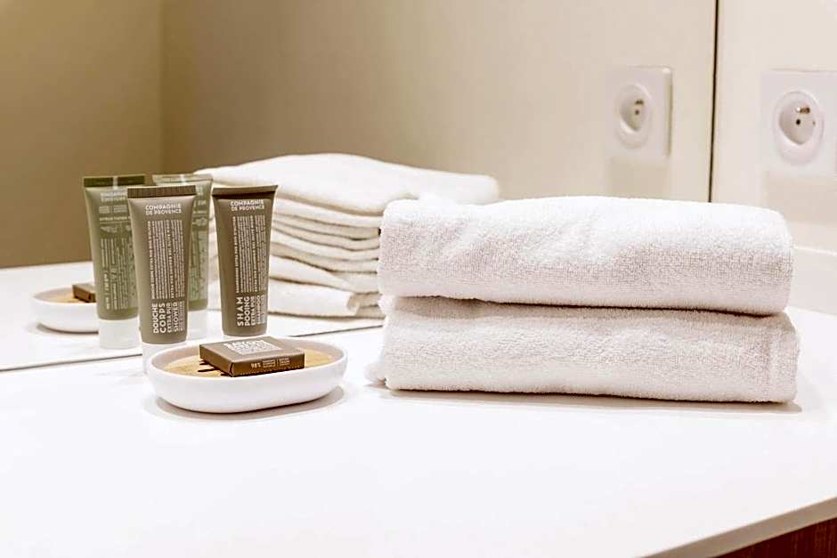 The Babel Community - République - Joliette