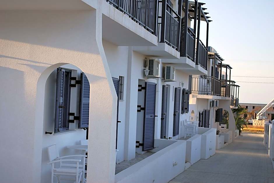 Okirroi Villas and Apts