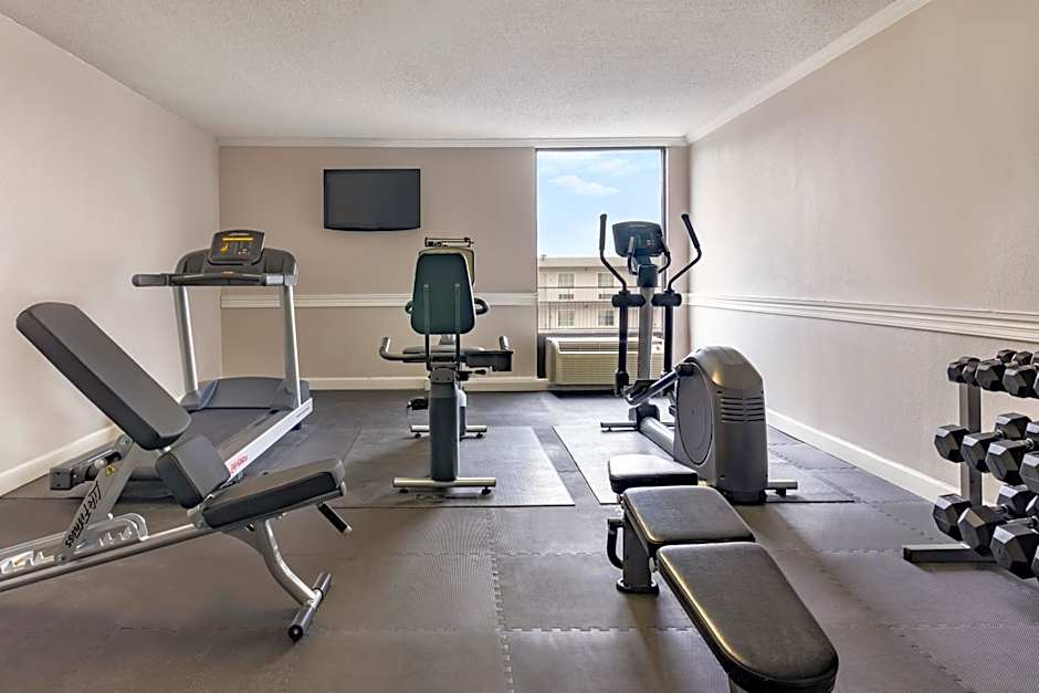 Country Inn & Suites by Radisson, North Little Rock, AR