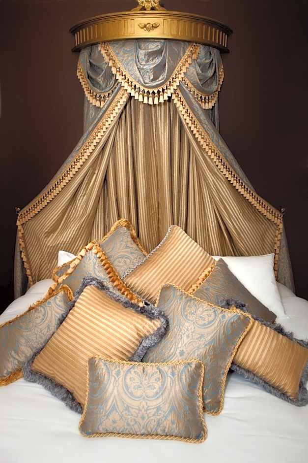 The Castle on Tamborine