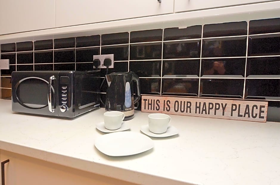 Townhouse PLUS @ 301 West Street Crewe