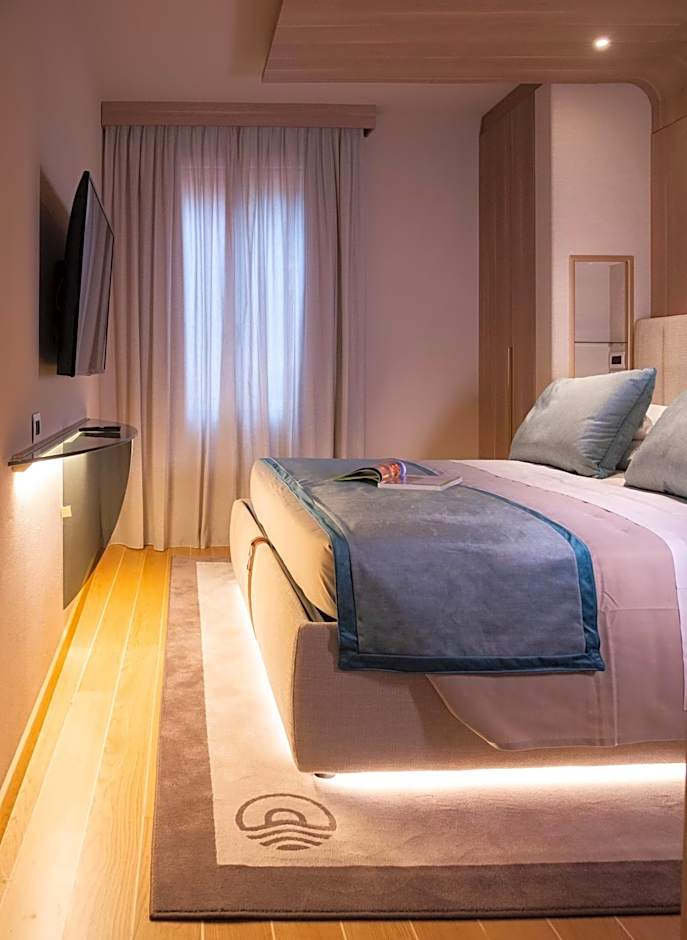 Miramare Suites