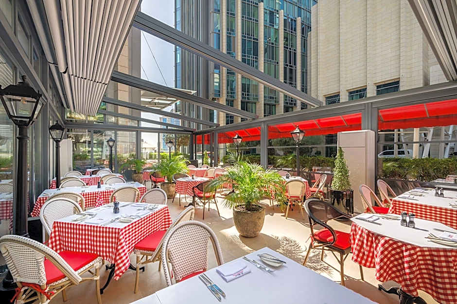 Le Meridien City Center, Doha