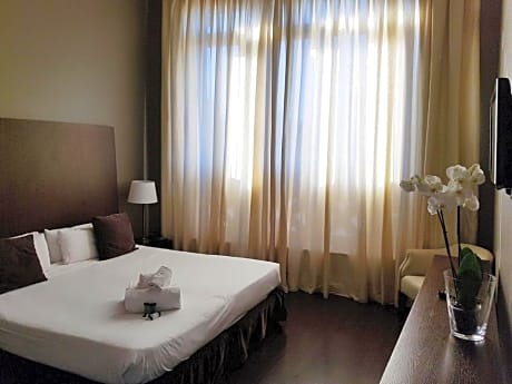 Economy Basic Twin Room (1 or 2 pax) NON-REFUNDABLE