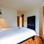 ibis Bourg Jasseron/Teyssonge