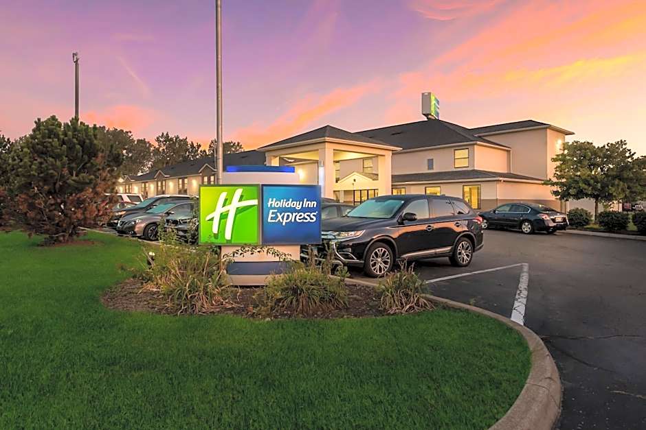 Holiday Inn Express London-I-70 By IHG