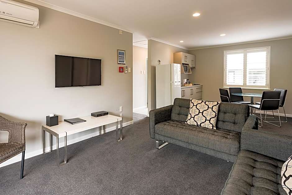 Suncourt Hotel & Conference Centre