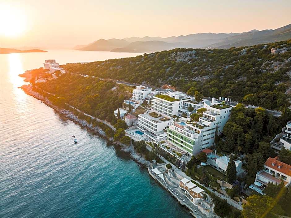 Hotel More