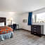Kennewick Suites