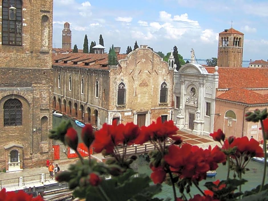 At Home a Palazzo