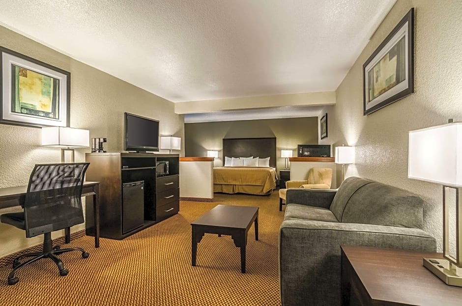Quality Inn & Suites